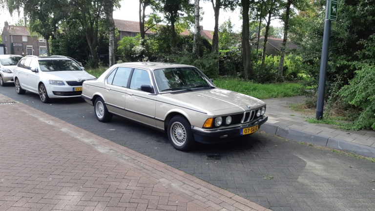 728i.jpg